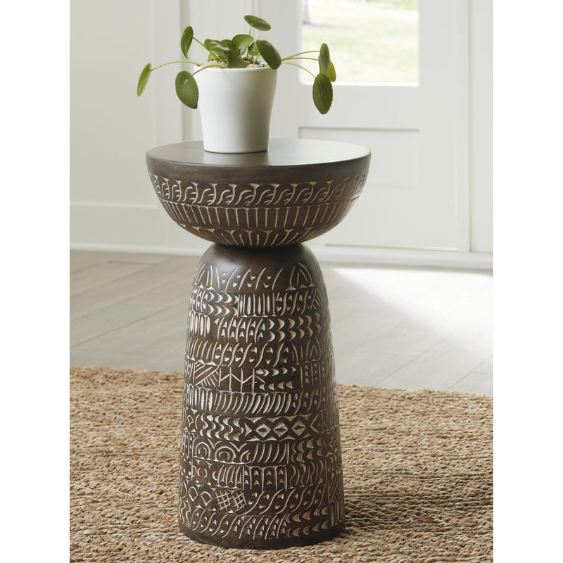 Signature Design by Ashley Hadcher Accent Table A4000622 IMAGE 3
